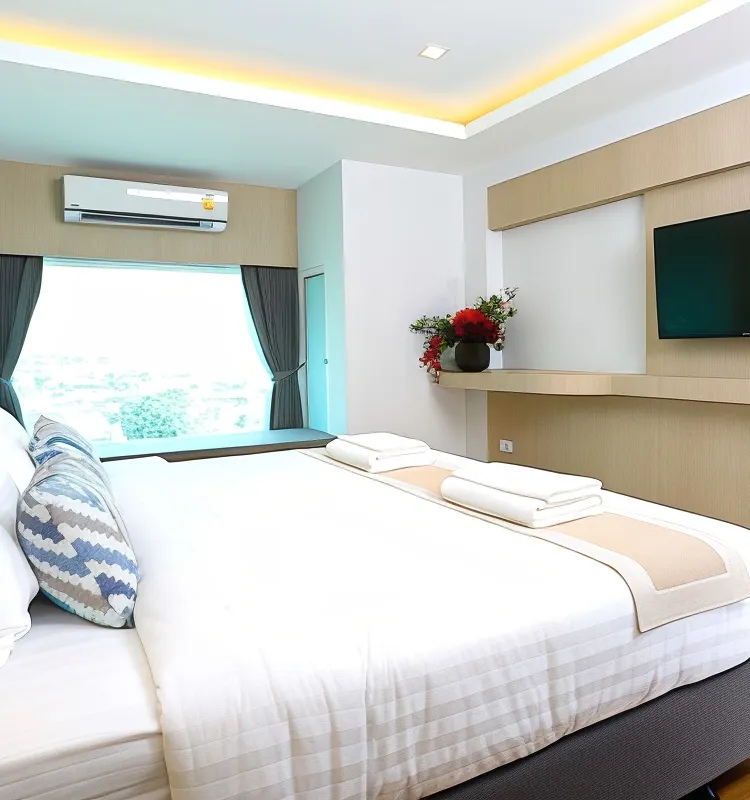 ห้องดีลักซ์ เตียงใหญ่ 1 เตียง