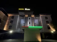 Hotel Web - 僅成人酒店