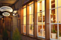 Altes Gasthaus Kuhr - Hotel & Restaurant Các khách sạn ở Papenburg