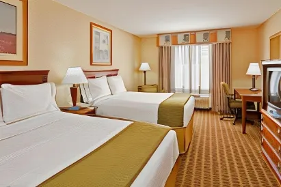 Holiday Inn Express & Suites Meridian