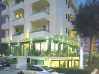 Hotel Montecarlo - Vista Mare Con Area Fitness