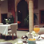 L'Alcazar Hotel di 