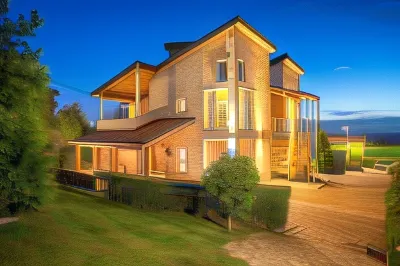 La Rosa Gialla Bio Apartments & Rooms Các khách sạn ở Province of Cuneo