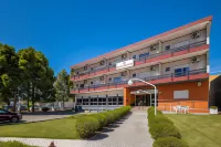 Hotel Colmeia Hotels in Coimbrao