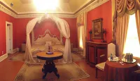 The Hotel Magnolia