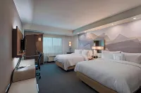 Courtyard Houston Sugar Land/Lake Pointe Hotels near LensCrafters