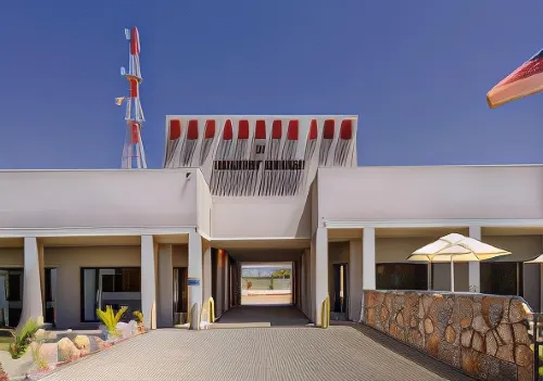 Pofadder Inn - parking
