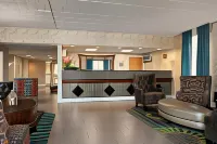 Days Inn by Wyndham Reading Wyomissing - parking