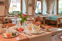 Hotel Helmer - breakfast