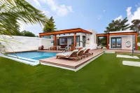 Sun 'n Chill, Boutique Apartments & Beach Villa - Ocean View