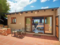 The Cliffside Boutique Getaway Hotels near Zoo Lake