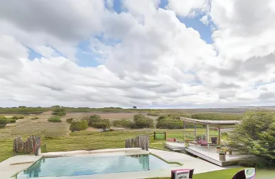 Hlosi Game Lodge - Amakhala Game Reserve فنادق في 