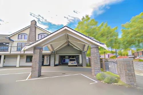 Aotea Motor Lodge - parking