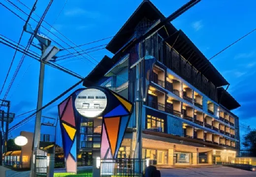 The Proud Hotel Hotels near Ubon Square