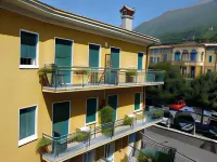 Hotel Alpino