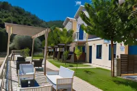 Ilianthos Apartments & Rooms Hotels in Ellomeno
