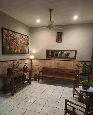 Hotel Aneka Baru Отели в г. Индрамаю