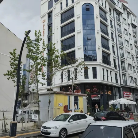 Pars Palas Hotel