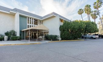 Dana Point Marina Inn