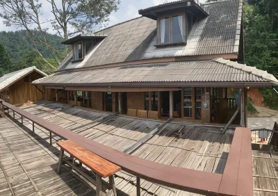 Baan Ing Dao Maekampong Chiang Mai Các khách sạn ở Mae On