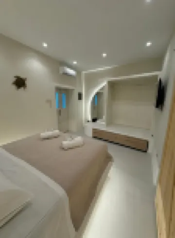 White Sand Jacuzzi Suite