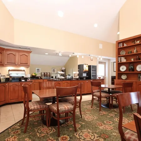 Hawthorn Suites by Wyndham Tinton Falls