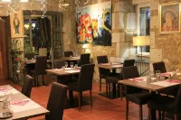Logis Hotels- Auberge de la Tour - Hôtel et Restaurant