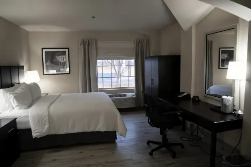 Lucille's Hotel