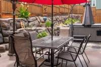 Beautiful Custom Home Centrally Located Near The University of Oregon