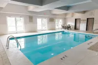 Country Inn & Suites by Radisson, Helen, GA - Pool