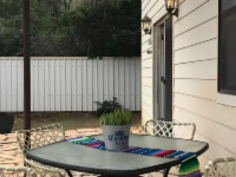 Great house for making memories! Two living areas, bar, and pool table Hotels in Alpine