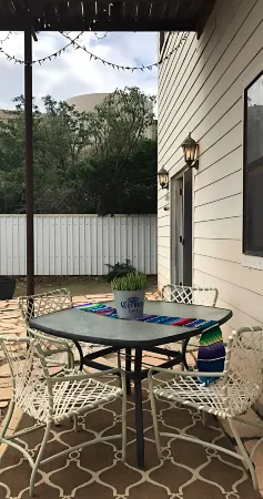 Great house for making memories! Two living areas, bar, and pool table