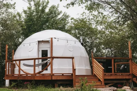 FlowEdge Riverside Getaway