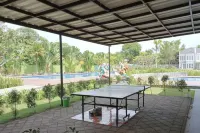 Verse Guest House Hotels in Parit Tokaya
