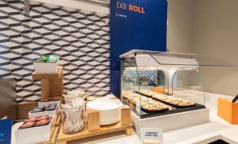 Holiday Inn Express & Suites Orlando - Lake Buena Vista