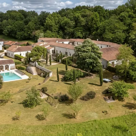 Le Relais de Saint-Preuil, the Originals Relais Vignes du Cognac