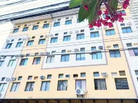 airobedz Manila - Near Taft Avenue Hotels near Vito Cruz