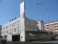 FC Infantas de León Отели рядом со станцией Estación RENFE de León