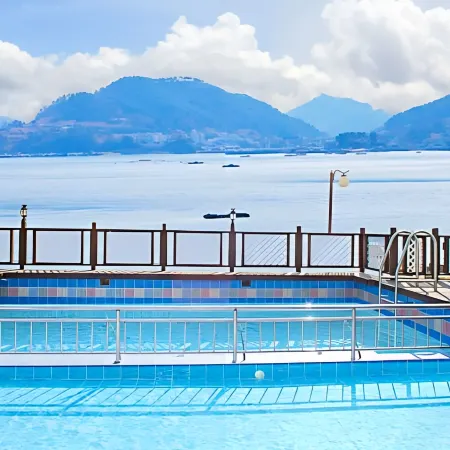 Namhae Hoho Flower Pension