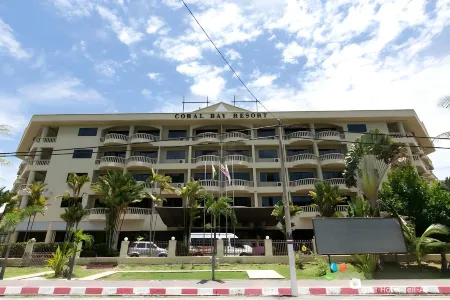 Coral Bay Resort