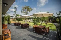Release Pool Villa Resort Hotels in Suan Phueng