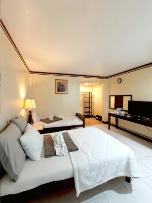 B&J Guesthouse and Tours Hotels in Baclayon