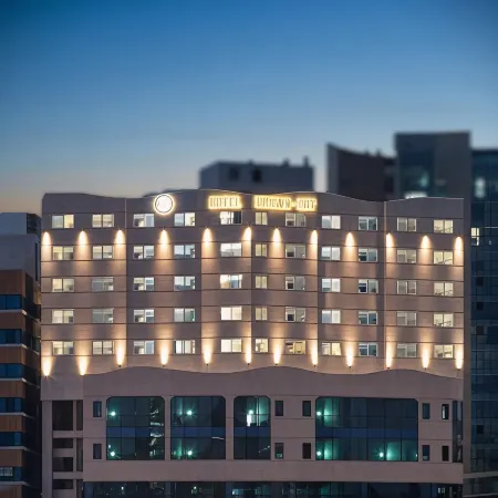 Brown Dot Hotel Jinju Отели рядом с достопримечательностью «Чинянхо»