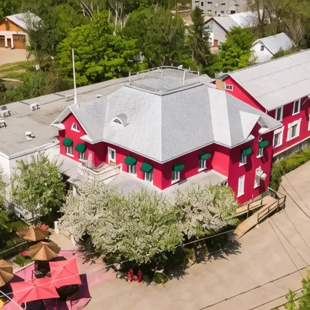 Hôtel-La Grande Maison et Spa Отели в г. Бэ-Сен-Поль