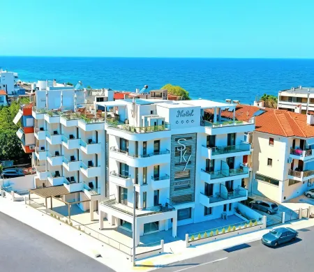 Sky Boutique Hotel Отели рядом с достопримечательностью «Perea Beach»