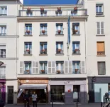 โรงแรมซาเฟียร์ เกรอแนล โรงแรมใกล้หอคอยไอเฟล