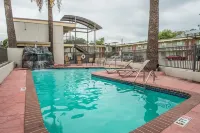 Whispering Palms Inn Hotels in Del Rio