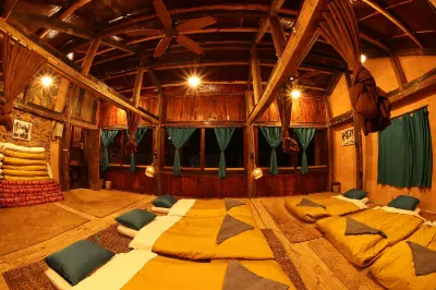 Dinh Da H'Mong - Karsterly Rock Lodge Hotels in Pa Vi