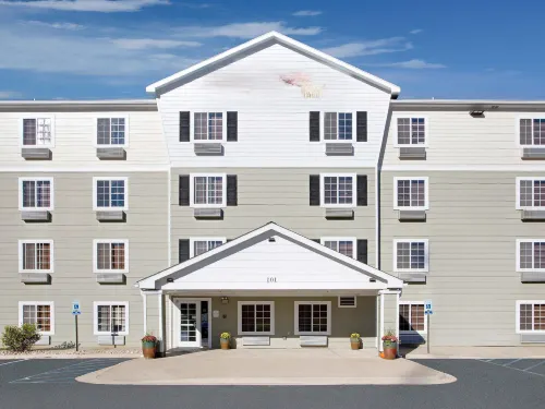 Extended Stay America Select Suites - Akron - South - Huoneistot