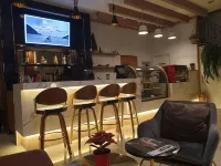 拉差布里西方大飯店 - 酒吧